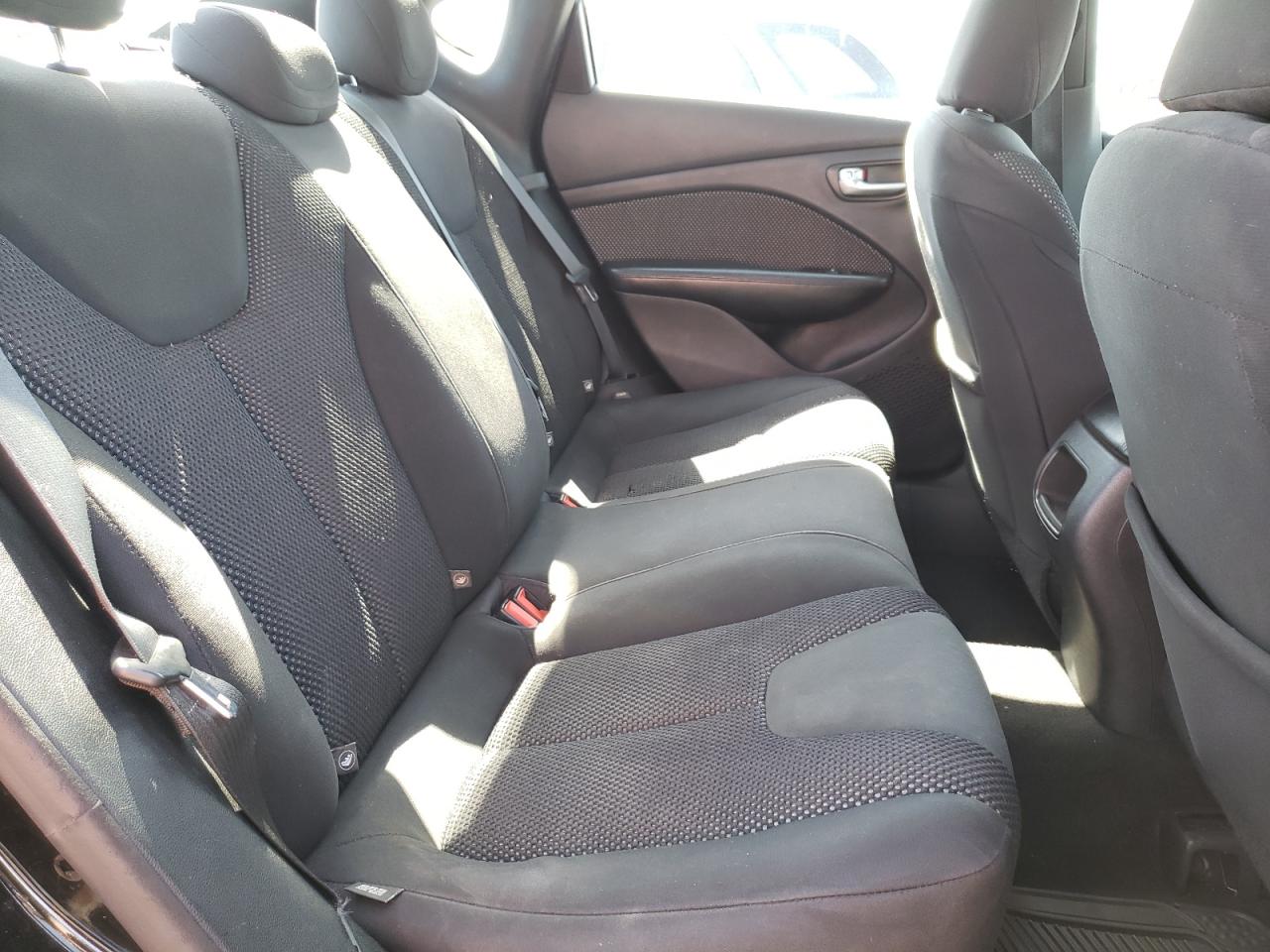 Photo 6 from auction – 2015 DODGE DART SE with VIN 1C3CDFAA9FD311654