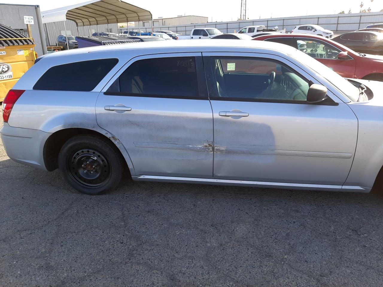 Photo 9 from auction – 2005 DODGE MAGNUM SXT with VIN 2D4FV48V85H565766