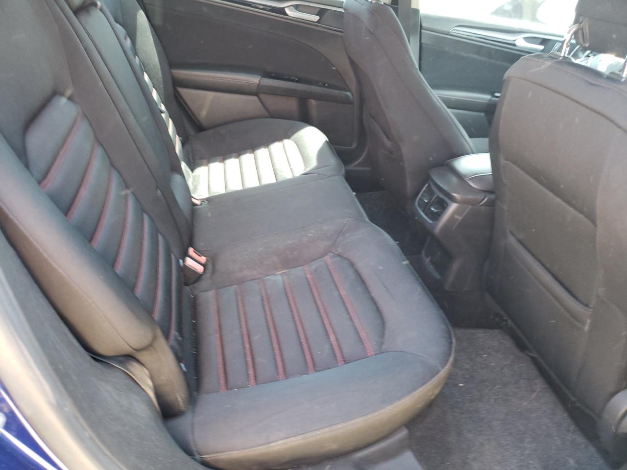 Photo 6 from auction – 2014 FORD FUSION SE with VIN 3FA6P0H79ER365622