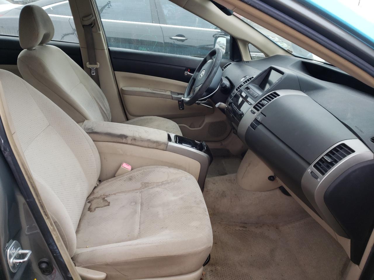 Photo 5 from auction – 2005 TOYOTA PRIUS with VIN JTDKB20U553036595