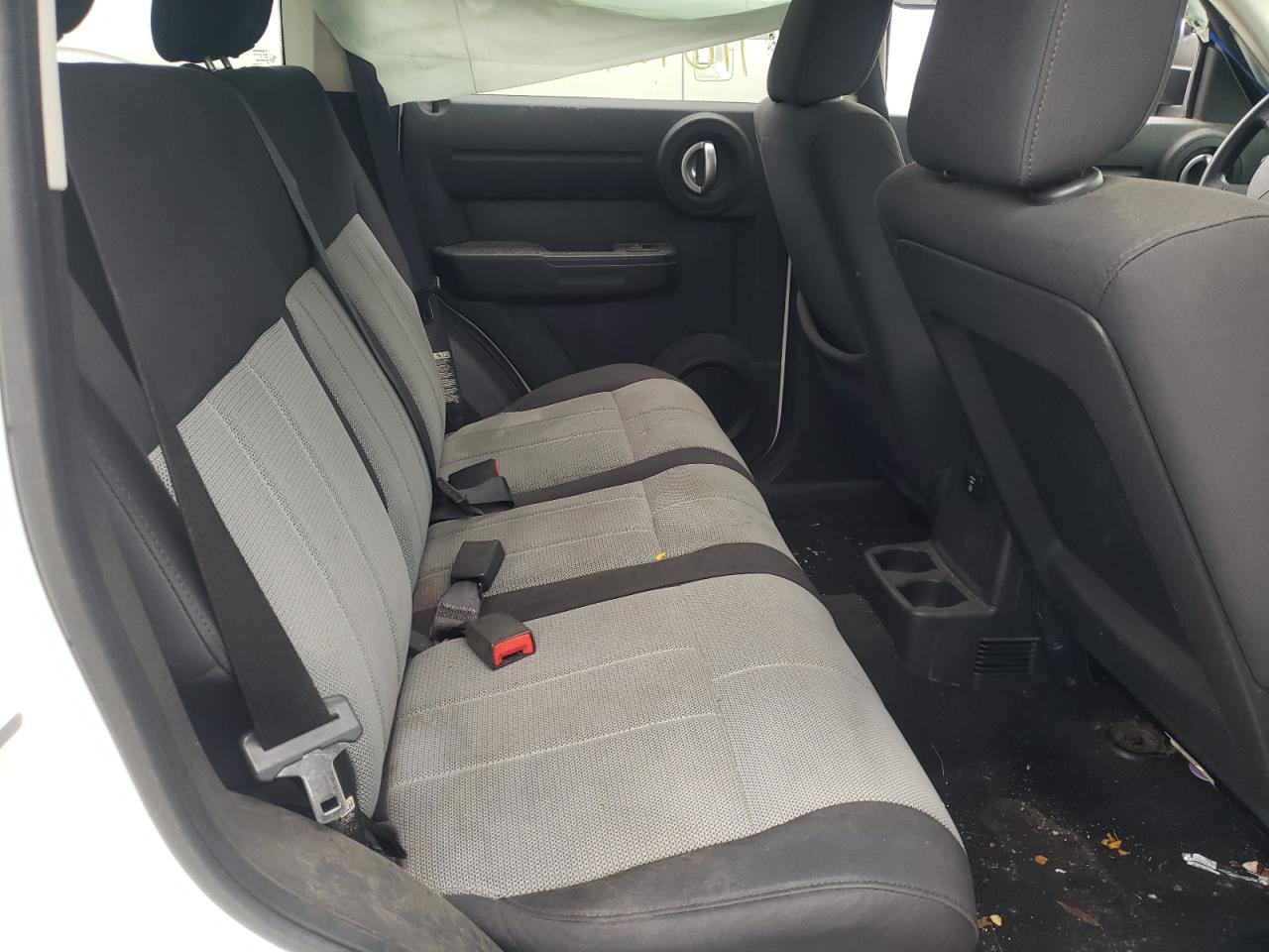 Photo 6 from auction – 2007 DODGE NITRO SXT with VIN 1D8GU28K37W565453