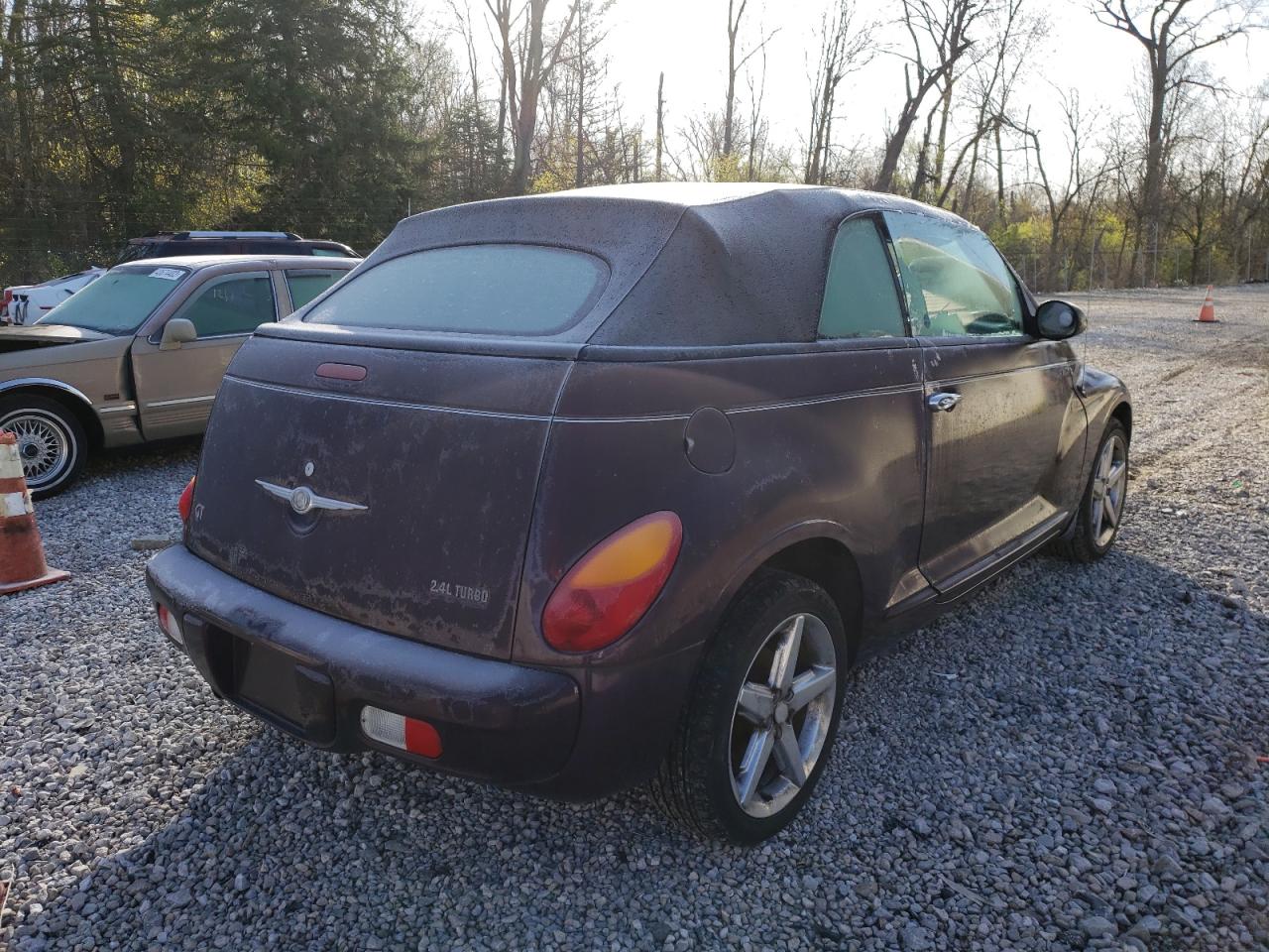 Photo 4 from auction – 2005 CHRYSLER PT CRUISER with VIN 3C3AY75S85T310444