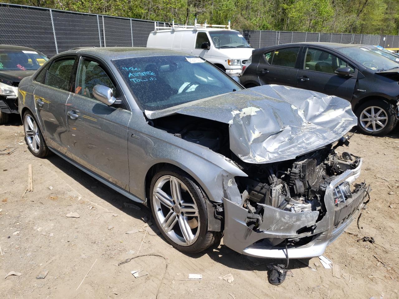 AUDI S4 PRESTIG 2011 with VIN WAUKGAFL0BA077571 - Photo from auction