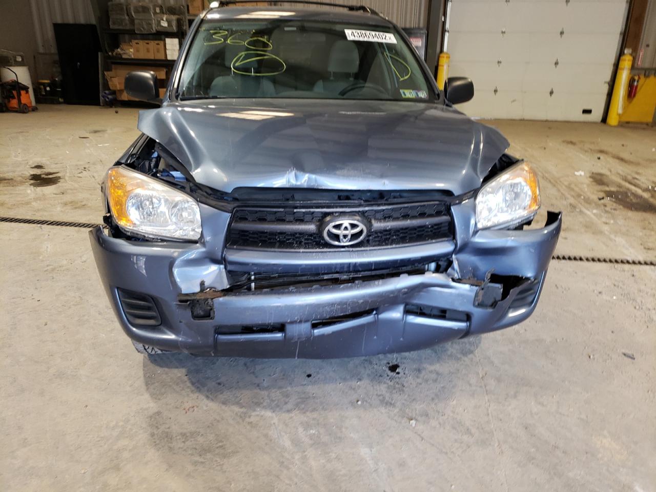 Photo 9 from auction – 2012 TOYOTA RAV4 with VIN 2T3BF4DV4CW227910