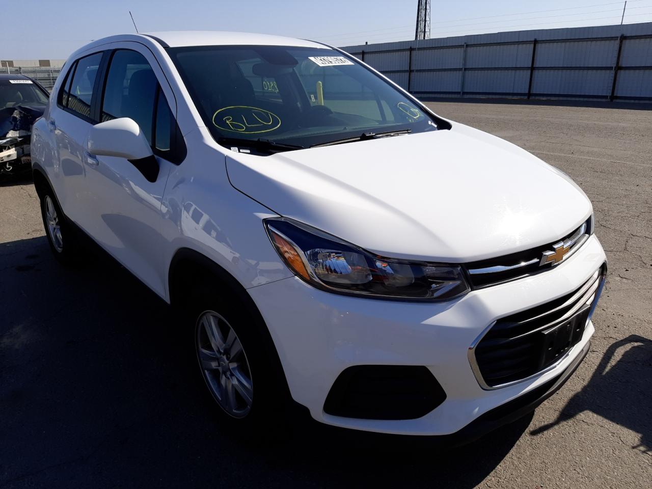 CHEVROLET TRAX LS 2019 with VIN 3GNCJKSB3KL190314 - Photo from auction