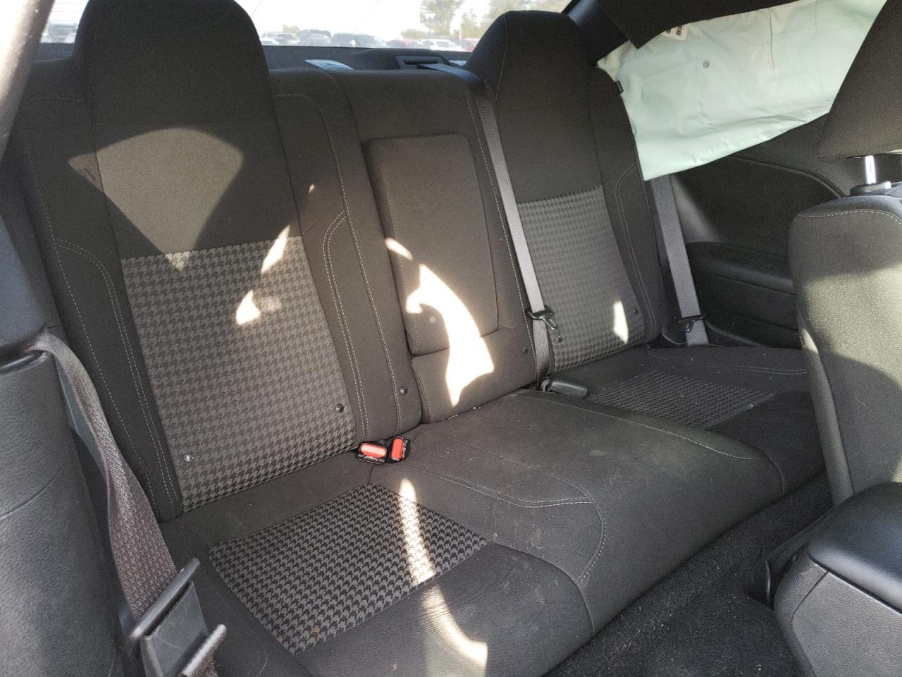 Photo 6 from auction – 2020 DODGE CHALLENGER with VIN 2C3CDZAGXLH236239