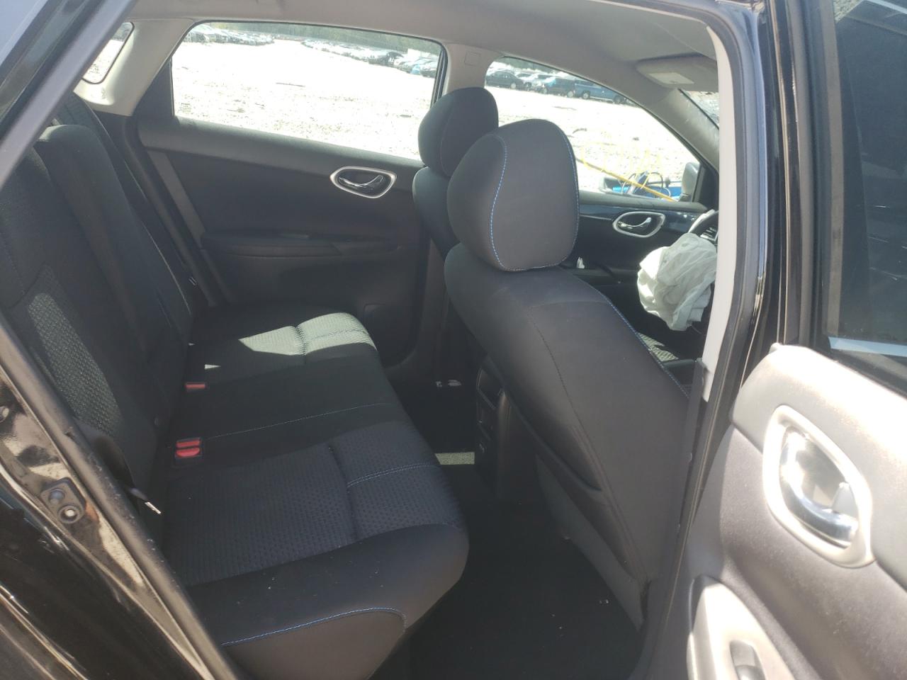 Photo 16 from auction – 2018 NISSAN SENTRA S with VIN 3N1AB7AP5JY299563