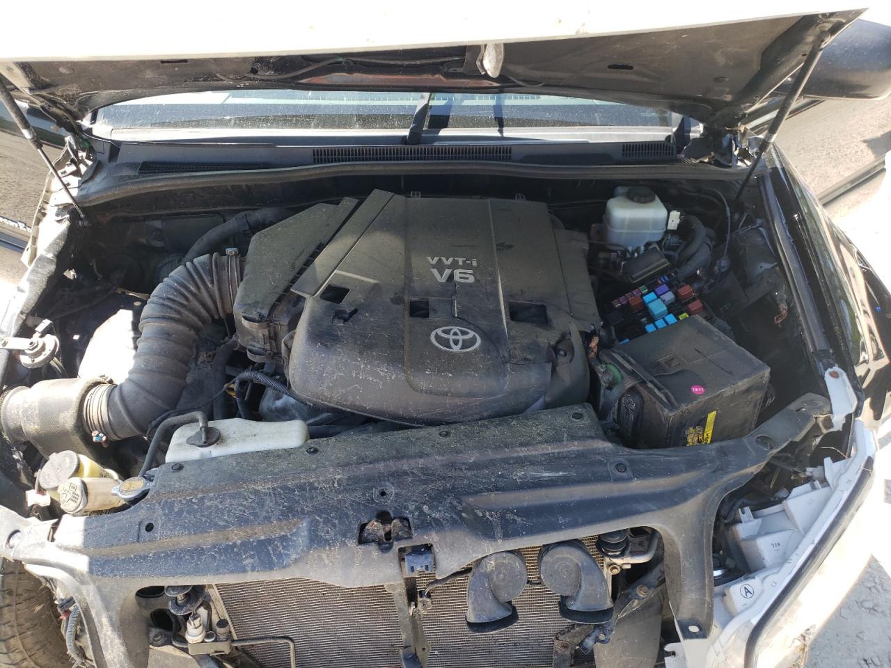 Photo 7 from auction – 2005 TOYOTA 4RUNNER SR with VIN JTEBU14RX50078185