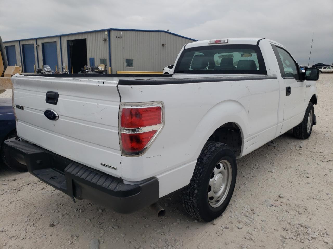 Photo 4 from auction – 2014 FORD F150 with VIN 1FTMF1CM1EKG46051