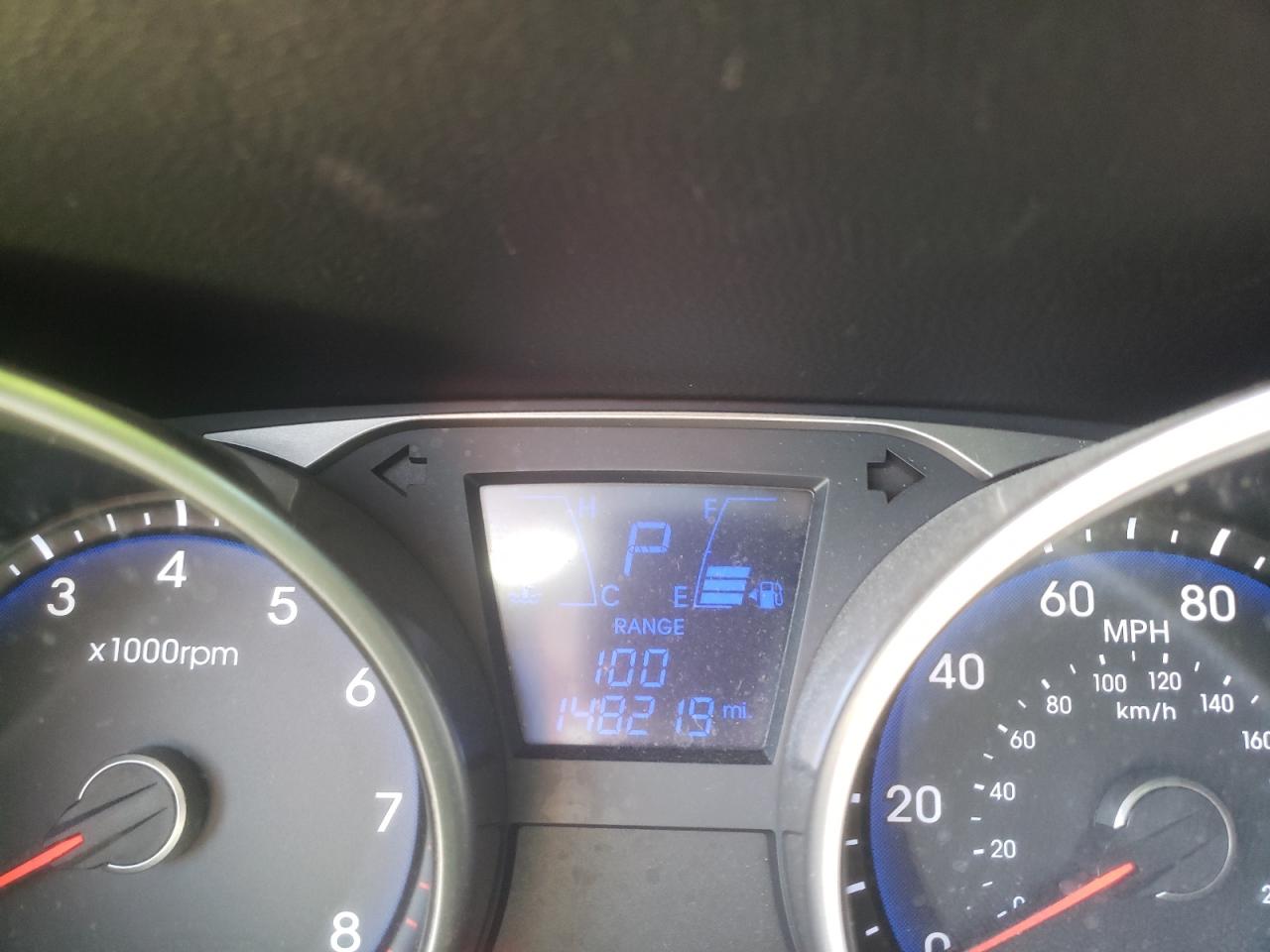 Photo 8 from auction – 2012 HYUNDAI TUCSON GLS with VIN KM8JU3AC6CU353063