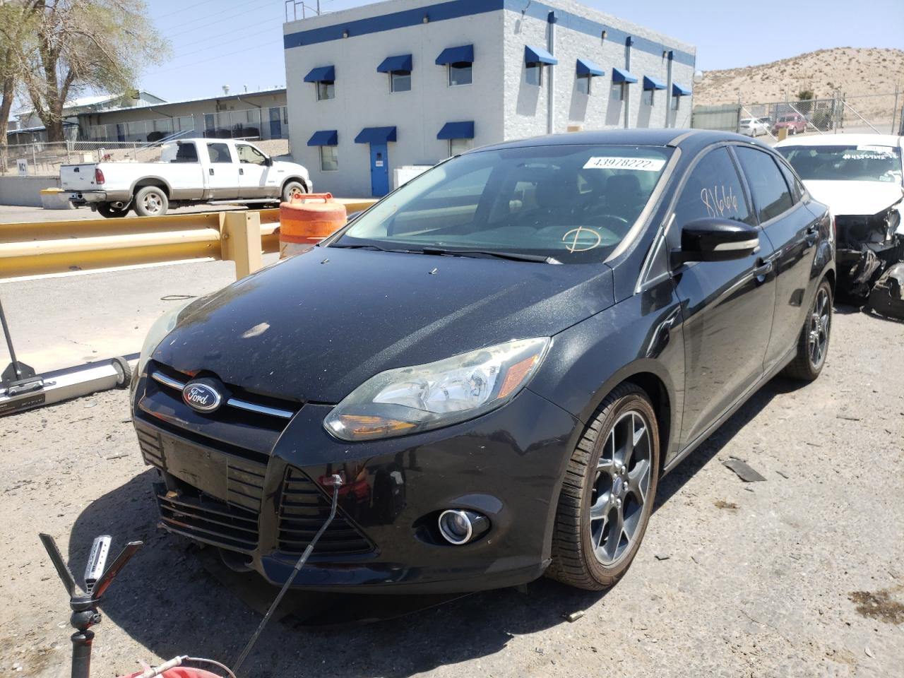 Photo 2 from auction – 2014 FORD FOCUS SE with VIN 1FADP3F29EL218957