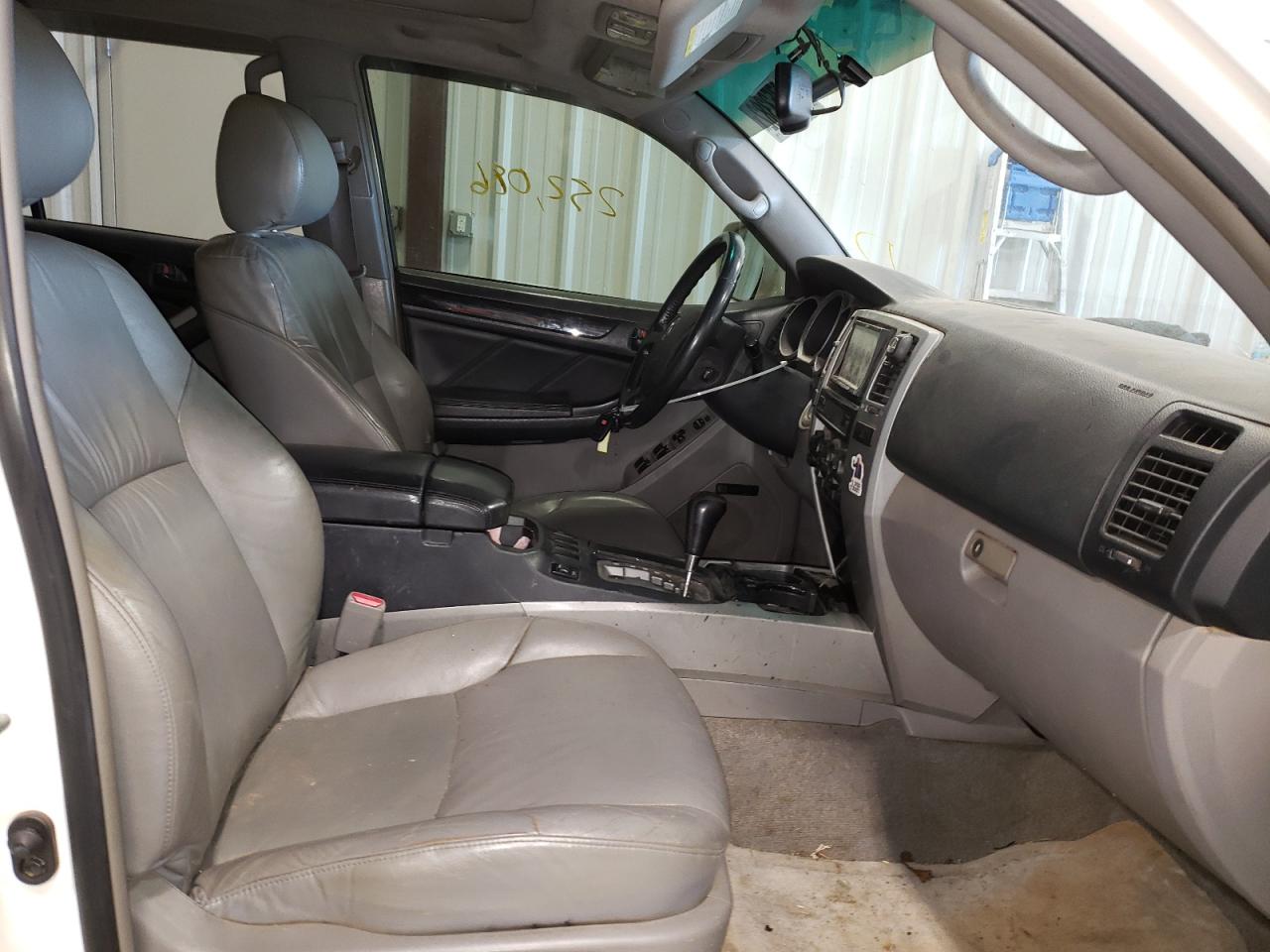 Photo 5 from auction – 2008 TOYOTA 4RUNNER LI with VIN JTEZU17R78K010204