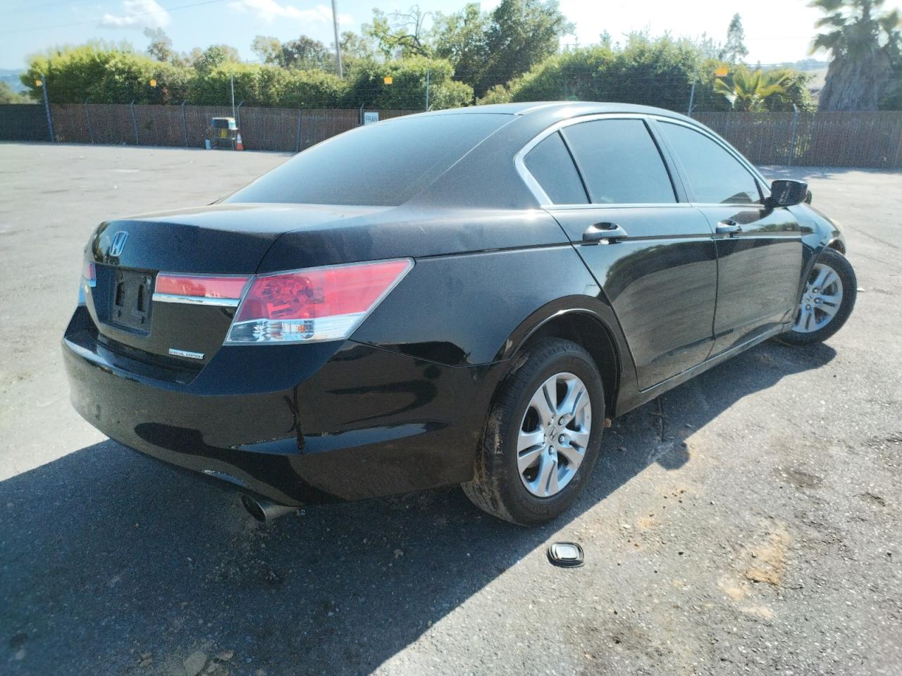 Photo 4 from auction – 2012 HONDA ACCORD SE with VIN 1HGCP2F64CA203392