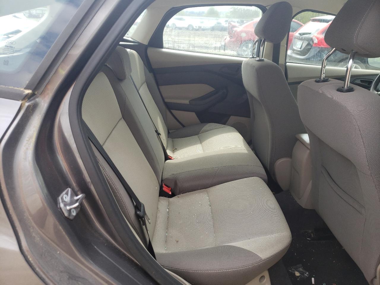 Photo 6 from auction – 2012 FORD FOCUS SE with VIN 1FAHP3K26CL148158
