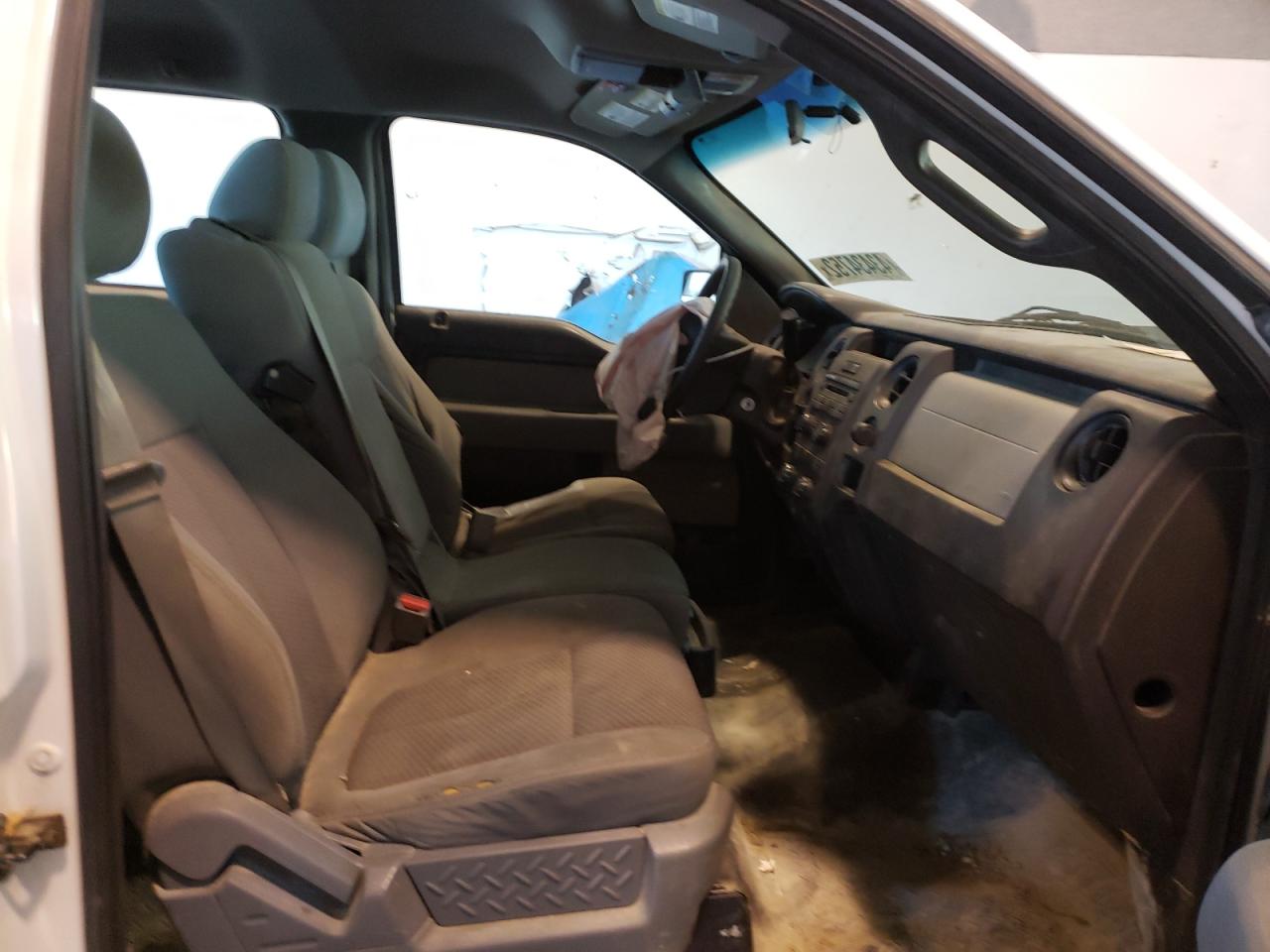 Photo 5 from auction – 2011 FORD F150 SUPER with VIN 1FTFW1CF1BFB81639