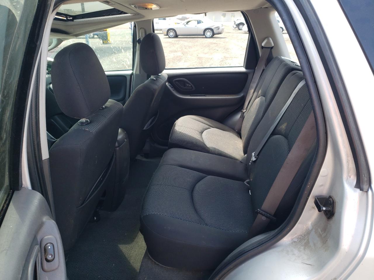 Photo 6 from auction – 2005 MAZDA TRIBUTE S with VIN 4F2YZ04165KM60853
