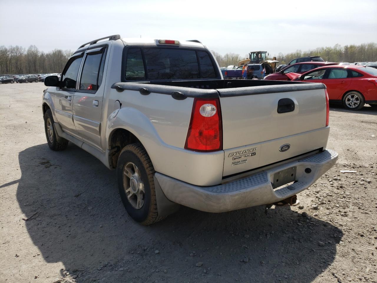 Photo 3 from auction – 2003 FORD EXPLORER S with VIN 1FMZU77E93UB90329
