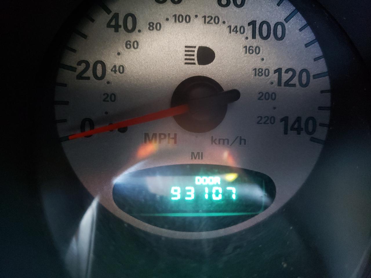 Photo 8 from auction – 2005 CHRYSLER PT CRUISER with VIN 3C3AY75S85T310444