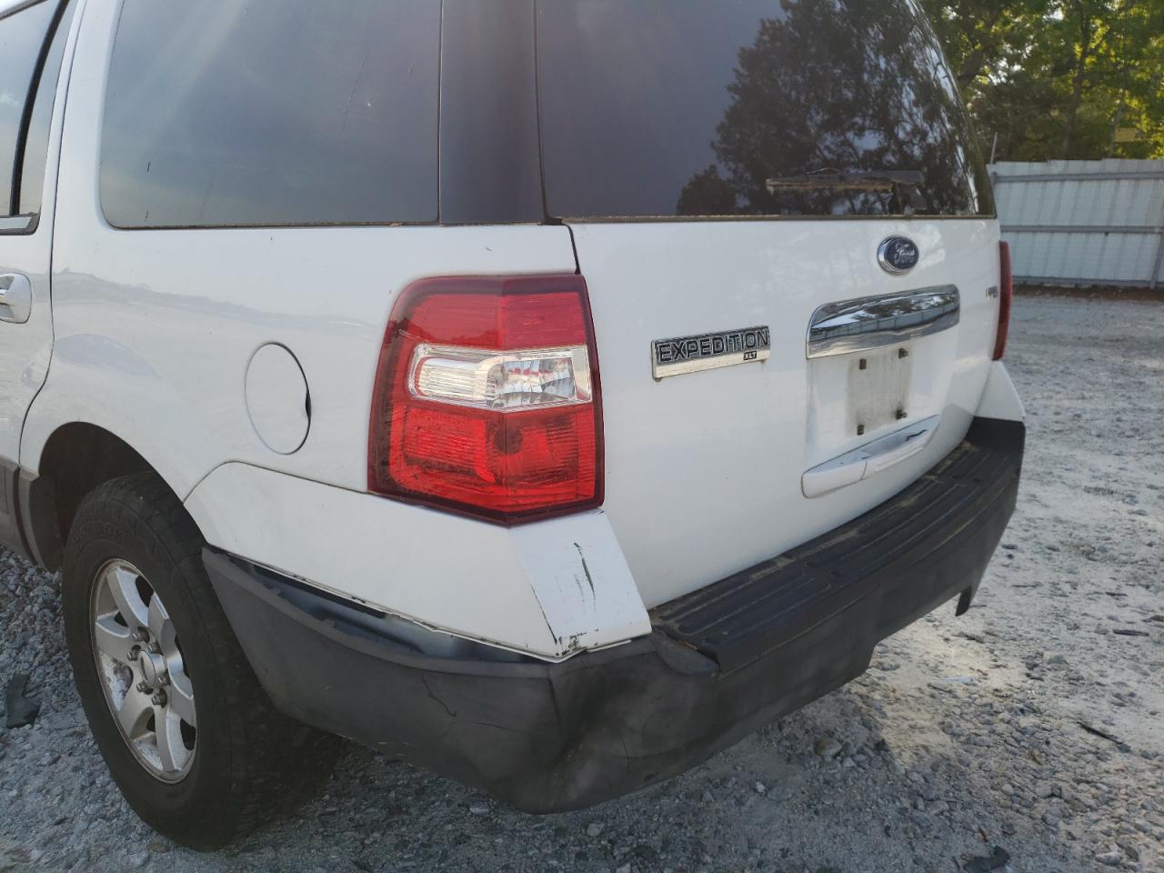 Photo 9 from auction – 2007 FORD EXPEDITION with VIN 1FMFU15587LA01202