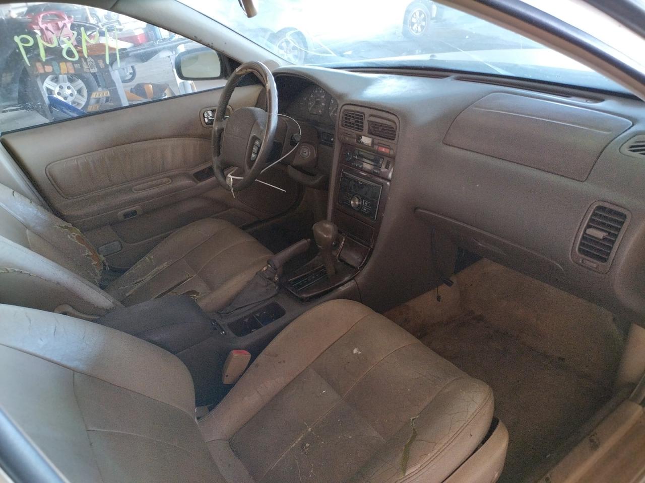 Photo 5 from auction – 1996 INFINITI I30 with VIN JNKCA21D0TT002856