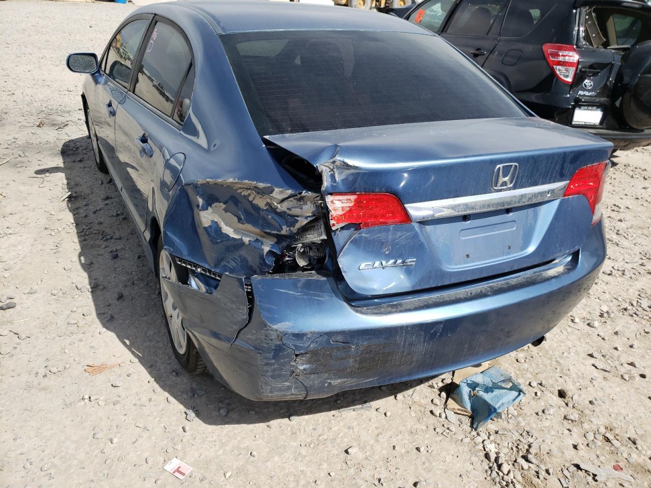 Photo 9 from auction – 2009 HONDA CIVIC LX with VIN 19XFA165X9E040171