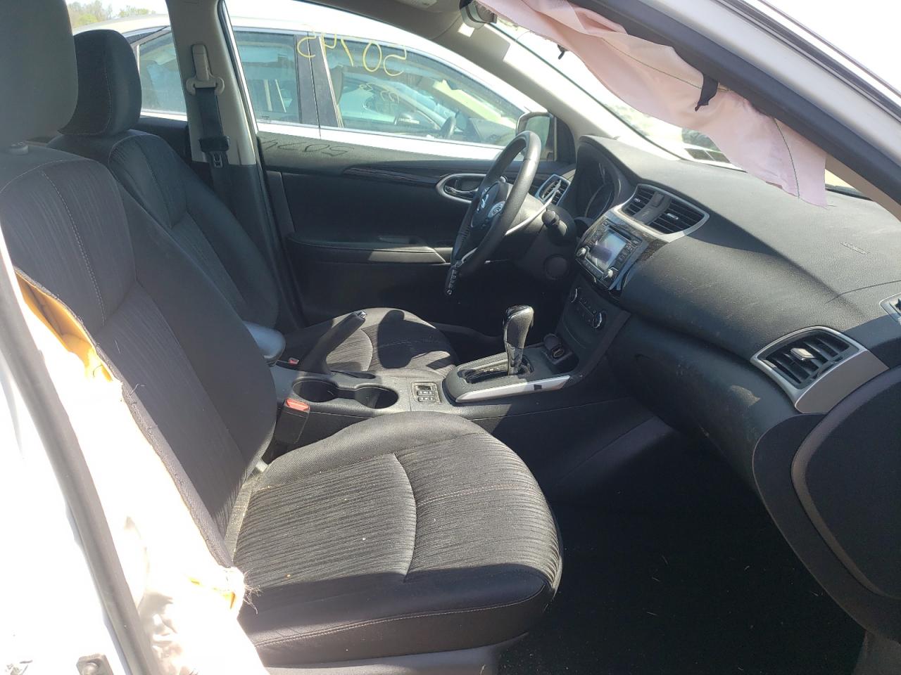 Photo 5 from auction – 2017 NISSAN SENTRA S with VIN 3N1AB7AP2HY236947