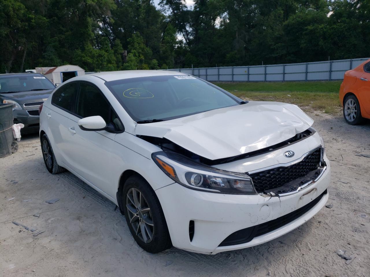 Photo 1 from auction – 2018 KIA FORTE LX with VIN 3KPFK4A75JE240712