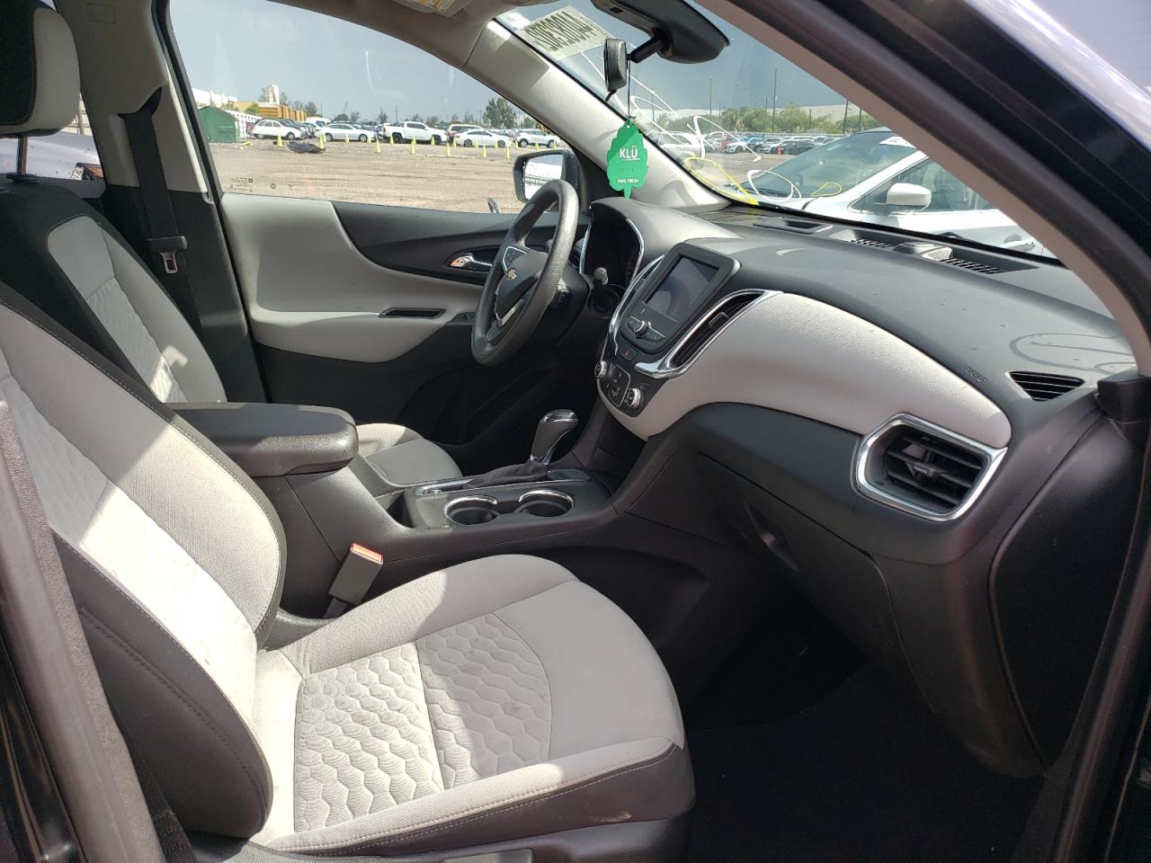 Photo 5 from auction – 2020 CHEVROLET EQUINOX LS with VIN 2GNAXHEV0L6140751