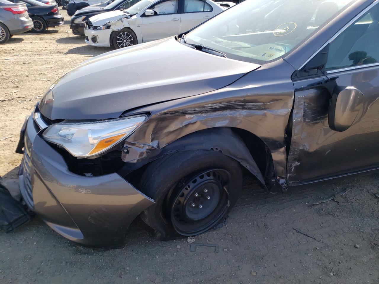 Photo 9 from auction – 2017 TOYOTA CAMRY LE with VIN 4T1BF1FK6HU698720