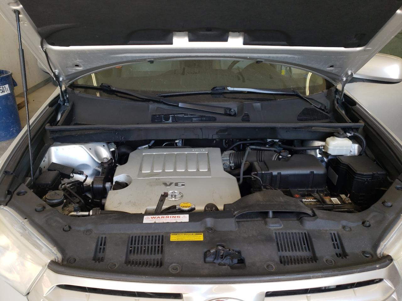 Photo 7 from auction – 2011 TOYOTA HIGHLANDER with VIN 5TDBK3EH5BS042215