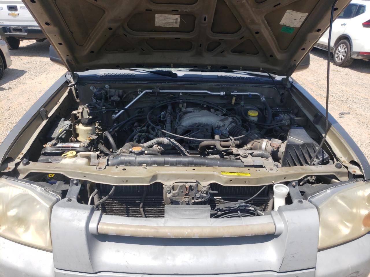 Photo 7 from auction – 2001 NISSAN FRONTIER with VIN 1N6ED27T11C303176