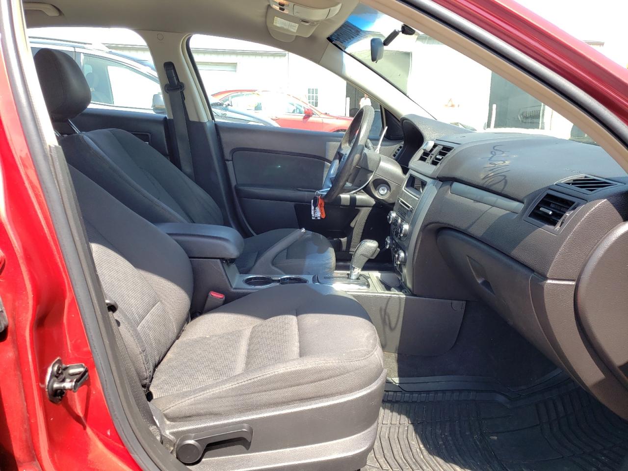 Photo 5 from auction – 2010 FORD FUSION SE with VIN 3FAHP0HA8AR366386