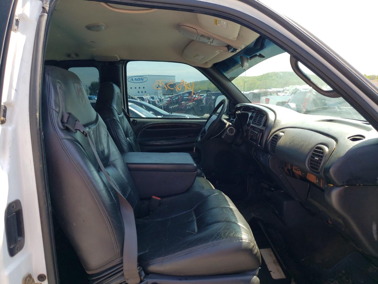 Photo 5 from auction – 2001 DODGE RAM 2500 with VIN 1B7KC23621J255983
