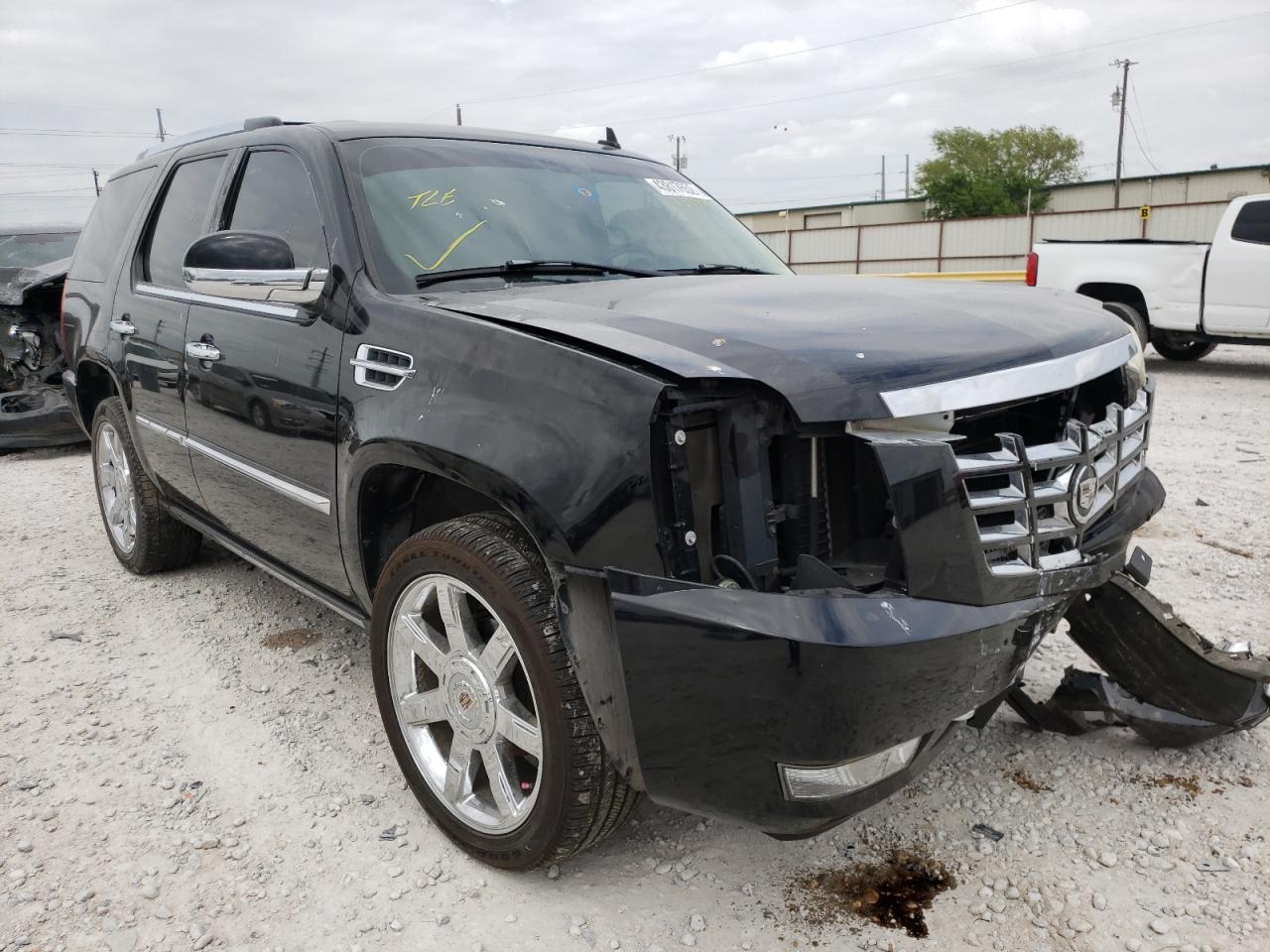 CADILLAC ESCALADE L 2008 with VIN 1GYEC63818R137709 - Photo from auction