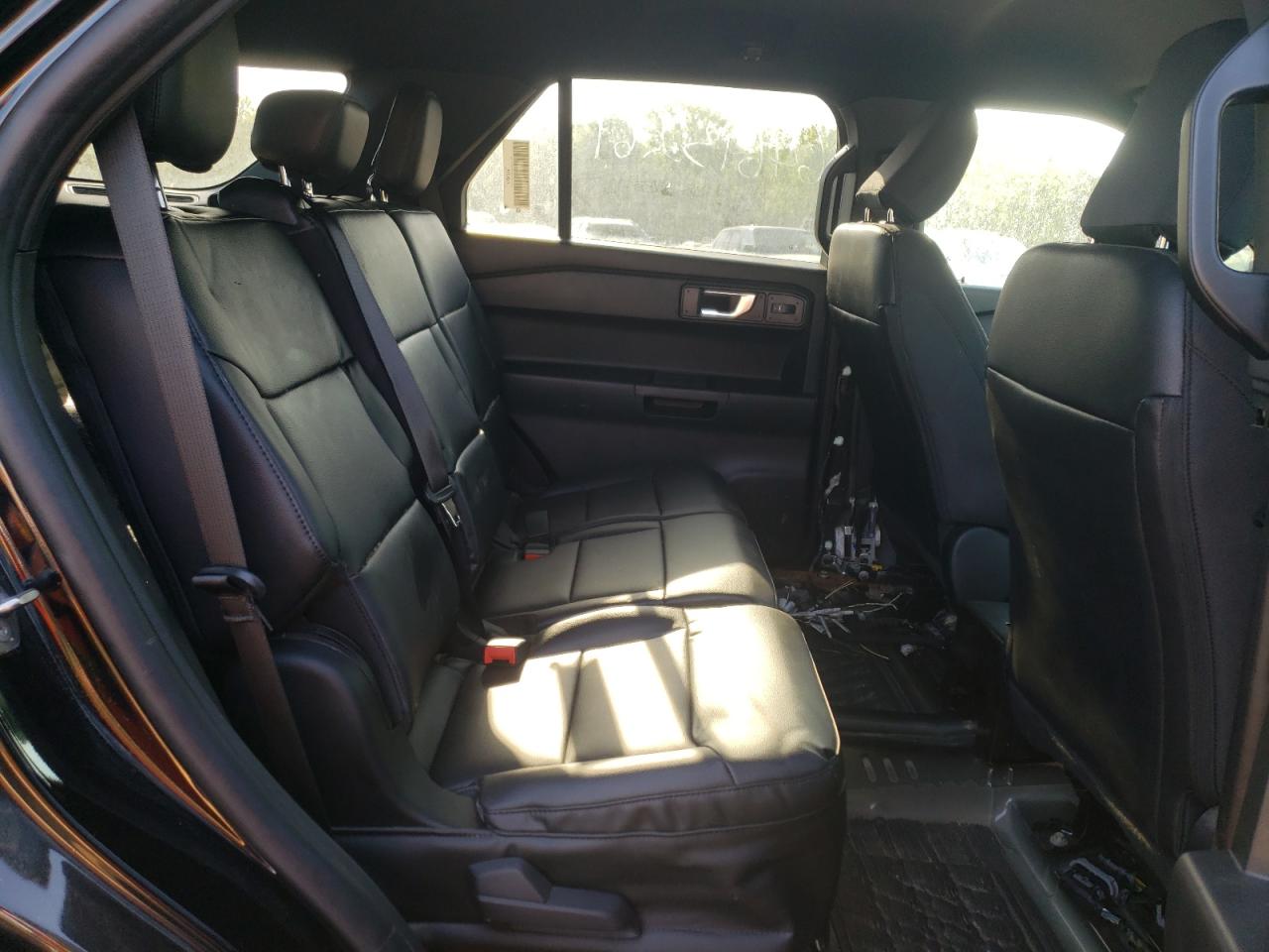 Photo 6 from auction – 2021 FORD EXPLORER P with VIN 1FM5K8AB5MGA07386