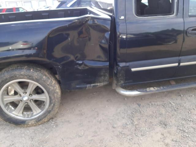 Photo 10 from auction – 2004 CHEVROLET SILVERADO with VIN 2GCEC19V341229994