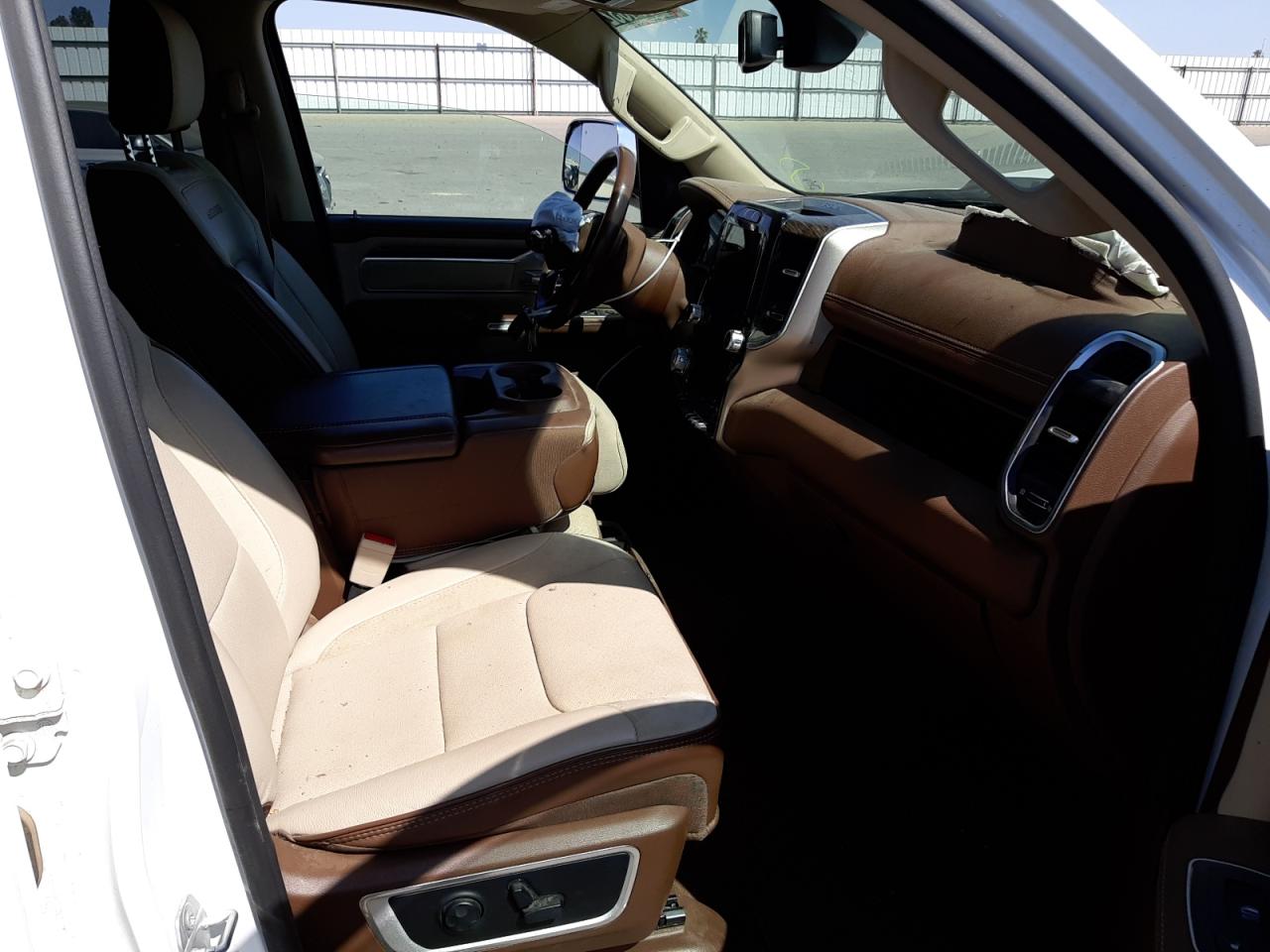 Photo 5 from auction – 2020 RAM 1500 LARAM with VIN 1C6SRFJM7LN244259
