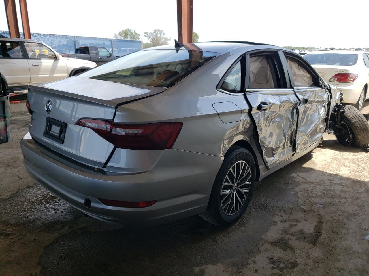 Photo 4 from auction – 2020 VOLKSWAGEN JETTA S with VIN 3VWCB7BU4LM048762