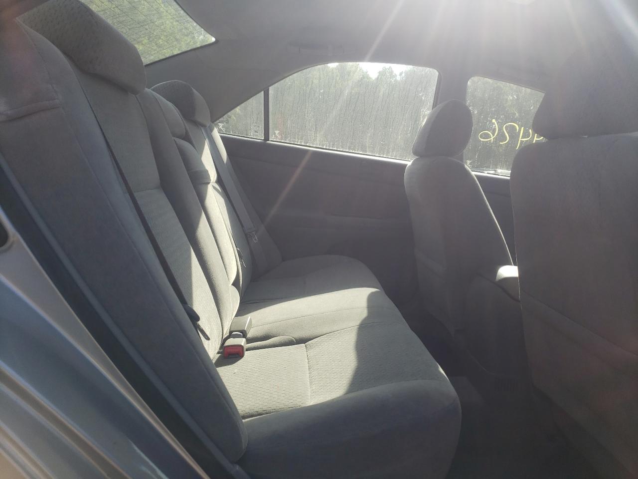Photo 6 from auction – 2002 TOYOTA CAMRY LE with VIN 4T1BE32K62U594417