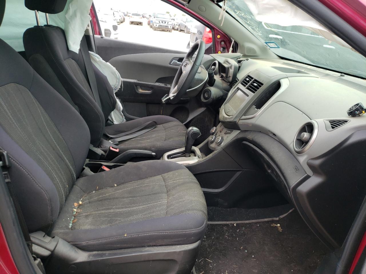 Photo 5 from auction – 2014 CHEVROLET SONIC LT with VIN 1G1JC5SH1E4130745