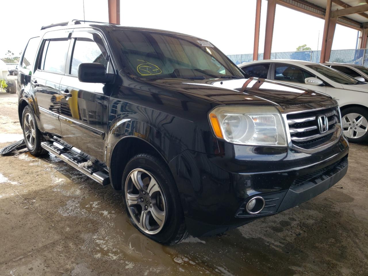 HONDA PILOT SE 2015 with VIN 5FNYF3H31FB005039 - Photo from auction