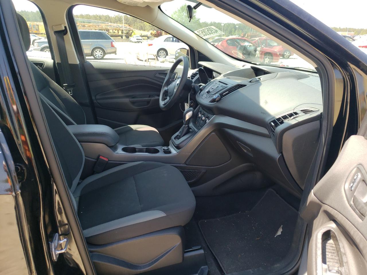 Photo 5 from auction – 2016 FORD ESCAPE S with VIN 1FMCU0F76GUC51870
