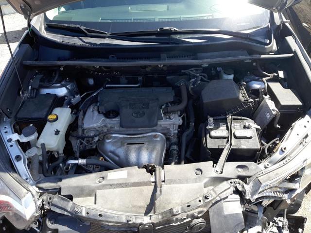 Photo 7 from auction – 2017 TOYOTA RAV4 LE with VIN 2T3BFREV8HW624085