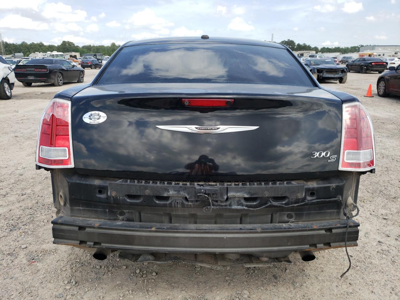 Photo 9 from auction – 2014 CHRYSLER 300 S with VIN 2C3CCABG4EH373487