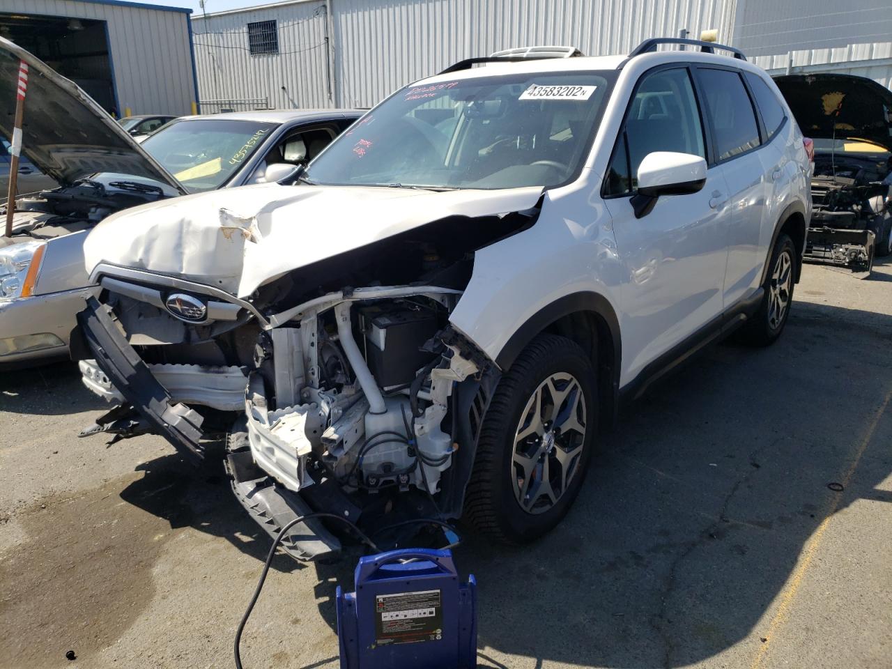 Photo 2 from auction – 2019 SUBARU FORESTER P with VIN JF2SKAEC4KH404470