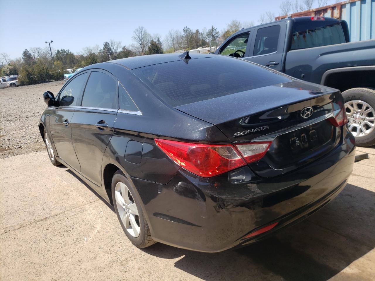 Photo 3 from auction – 2012 HYUNDAI SONATA GLS with VIN 5NPEB4AC1CH453969