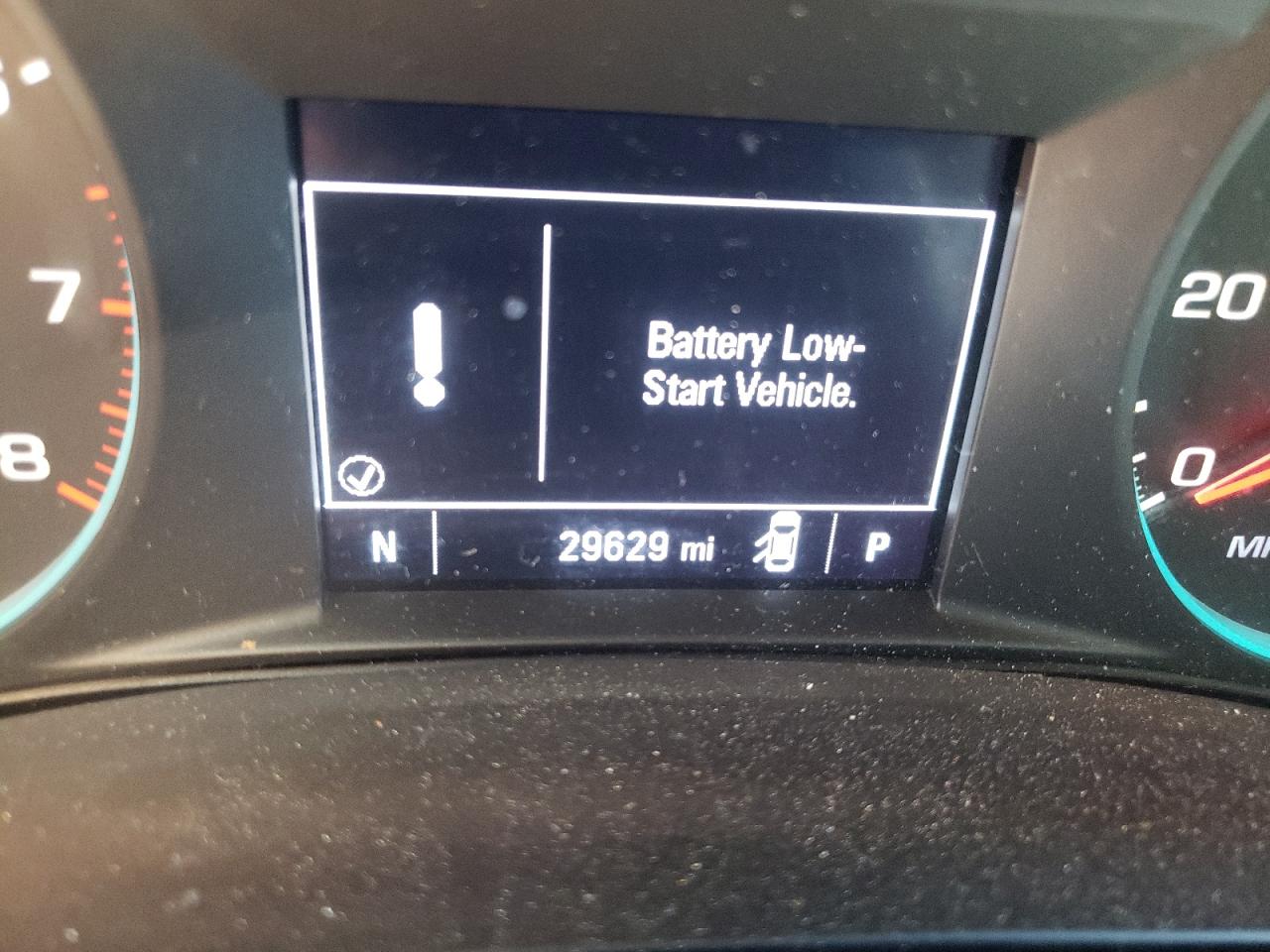 Photo 8 from auction – 2019 CHEVROLET MALIBU LT with VIN 1G1ZD5ST2KF133822