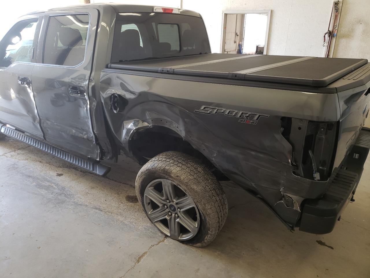 Photo 9 from auction – 2019 FORD F150 SUPER with VIN 1FTEW1EP2KFC06937