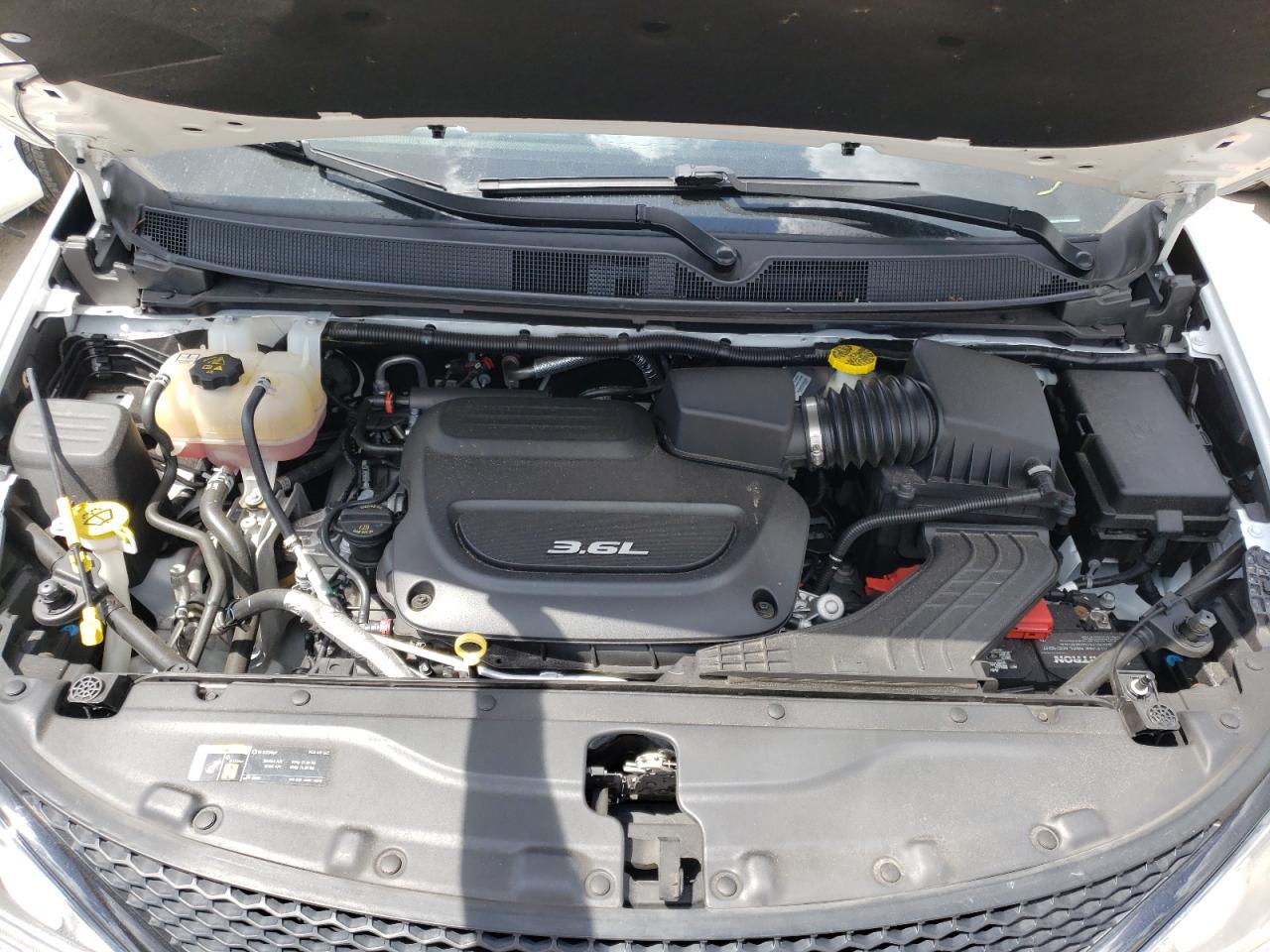 Photo 7 from auction – 2018 CHRYSLER PACIFICA T with VIN 2C4RC1FG8JR228909