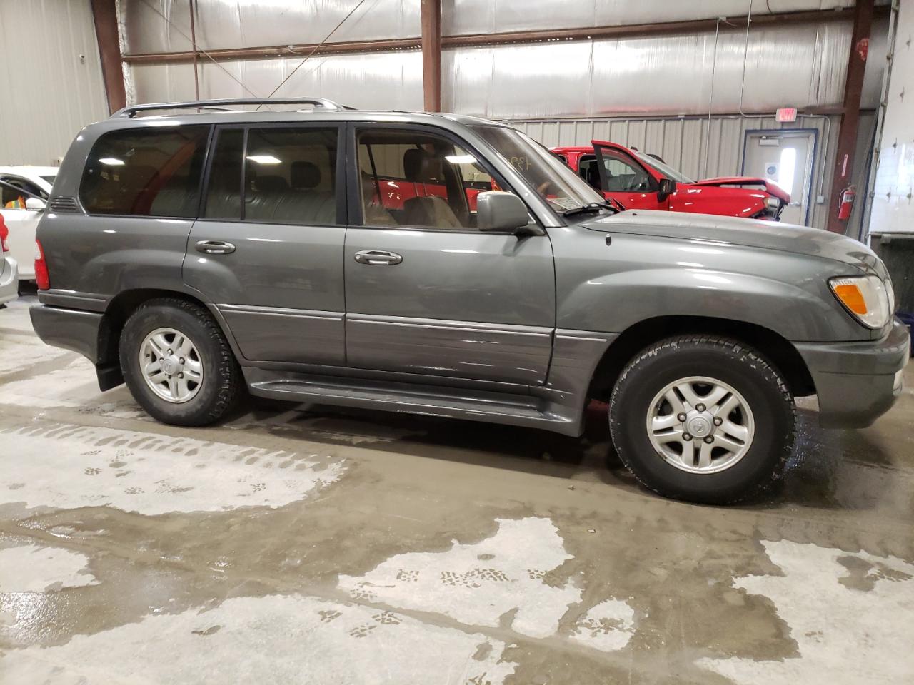 Photo 9 from auction – 2000 LEXUS LX 470 with VIN JT6HT00W9Y0110403